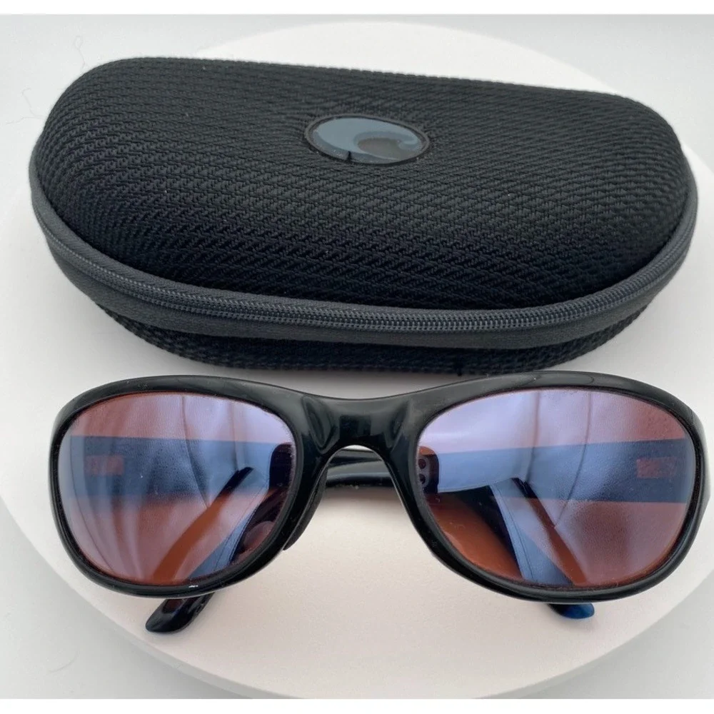Costa Del Mar Sunglasses Poloarized Heavy Use for Parts or Repair